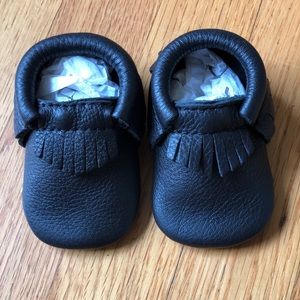 NIB Freshly Picked moccasins in Ebony